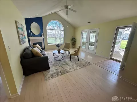 2083 Willow Run Cir, Enon, OH 45323 photo 12