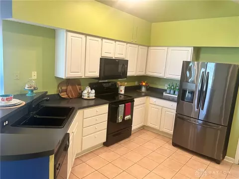 2083 Willow Run Cir, Enon, OH 45323 photo 19
