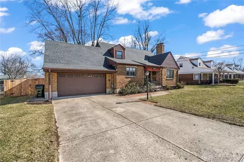 3890 Traine Dr, Kettering, OH 45429 photo 2
