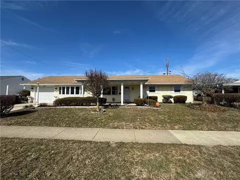 4861 Rainier Dr, Dayton, OH 45432