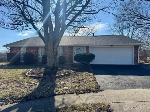 5708 Craigmont Ct, Huber Heights, OH 45424