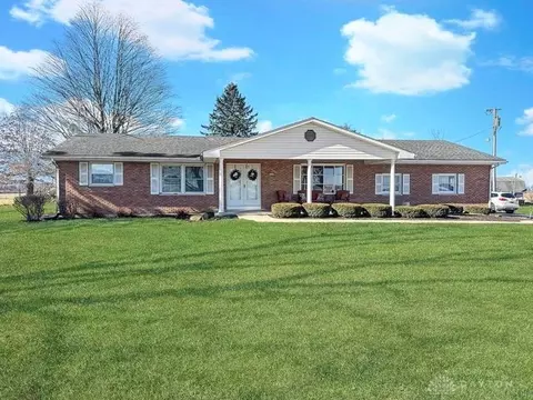 810 N Dugan Rd, Urbana, OH 43078