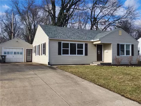 1220 York Ln, Troy, OH 45373