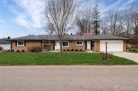 4091 Overland Trl, Dayton, OH 45429