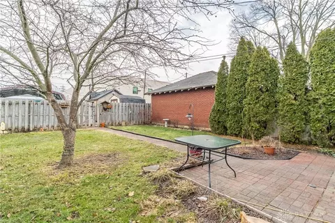 437 E Main St, Troy, OH 45373 photo 25