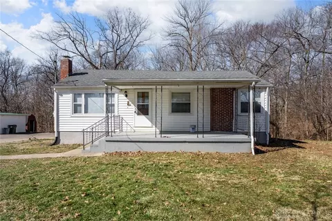 1253 E Market St, Germantown, OH 45327