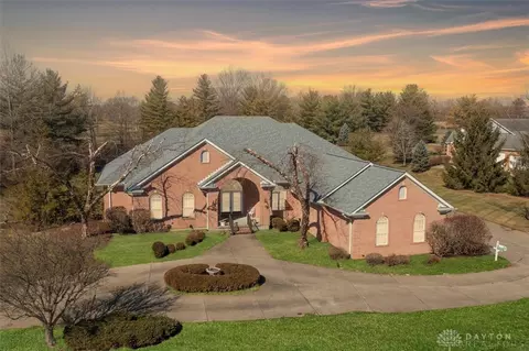7075 Middlemoor Ln, Middletown, OH 45042