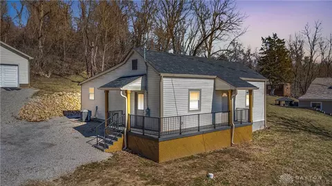 180 E State Rd, Cleves, OH 45002