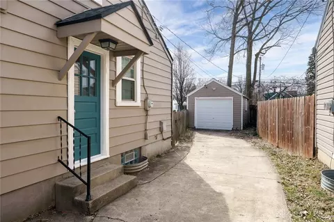 1272 Elmdale Dr, Dayton, OH 45409 photo 3