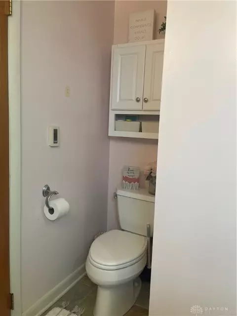 Bath - 3038 Mirimar St, Dayton, OH 45409 photo 4 of 5