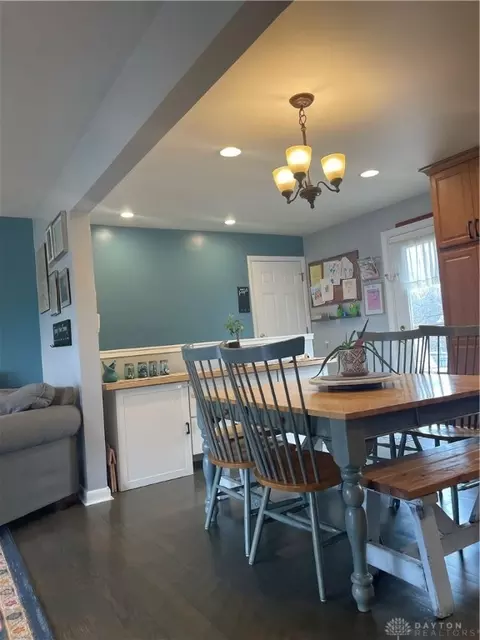 Dining - 3038 Mirimar St, Dayton, OH 45409 photo 1 of 1