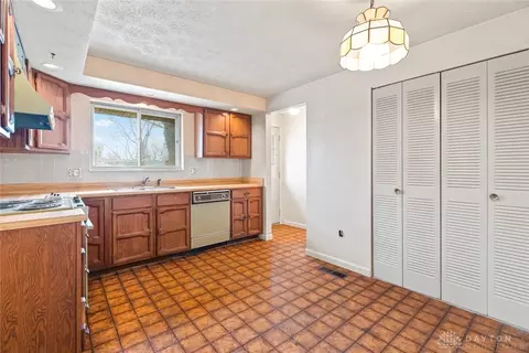813 Rockhill Ave, Kettering, OH 45429 photo 22