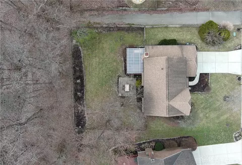 View/Area - 2401 Carriagegate Ln, Maineville, OH 45039 photo 2 of 2