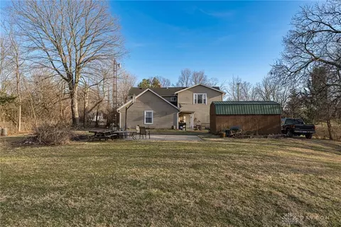 6056 Dayton Springfield Rd, Springfield, OH 45502 photo 2