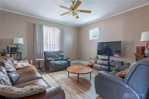 6056 Dayton Springfield Rd, Springfield, OH 45502 photo 4
