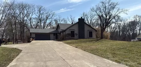 9150 Meeker Rd, Dayton, OH 45414