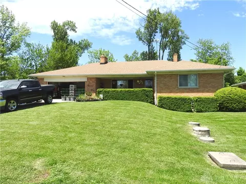 3291 Benchwood Rd, Dayton, OH 45414