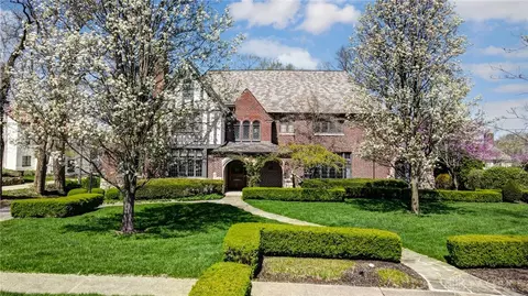 225 Haver Rd, Oakwood, OH 45419