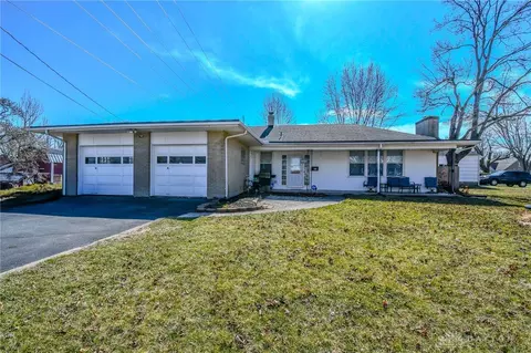 120 Overlook St, Englewood, OH 45322