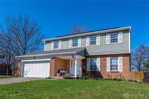 7703 Lakota Hills Dr, West Chester, OH 45069