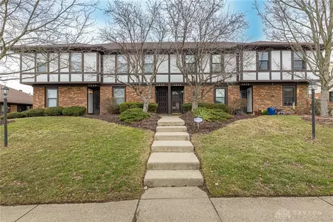 5624 Cobblegate Dr, Dayton, OH 45449