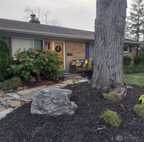 1008 Hollendale Dr, Kettering, OH 45429 photo 35