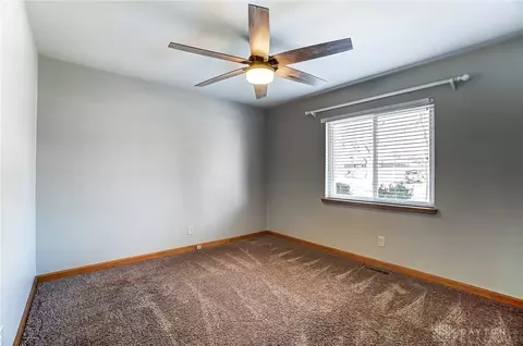 1008 Hollendale Dr, Kettering, OH 45429 photo 20