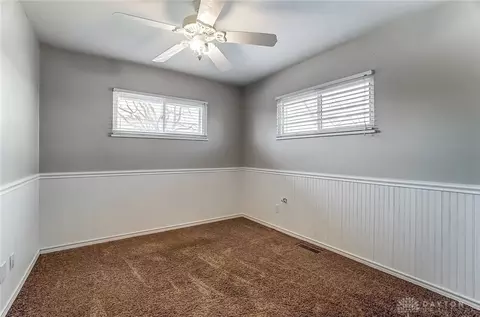 1008 Hollendale Dr, Kettering, OH 45429 photo 17