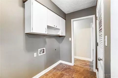 1008 Hollendale Dr, Kettering, OH 45429 photo 13