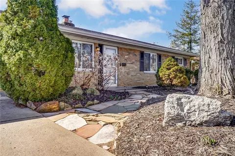 1008 Hollendale Dr, Kettering, OH 45429 photo 3
