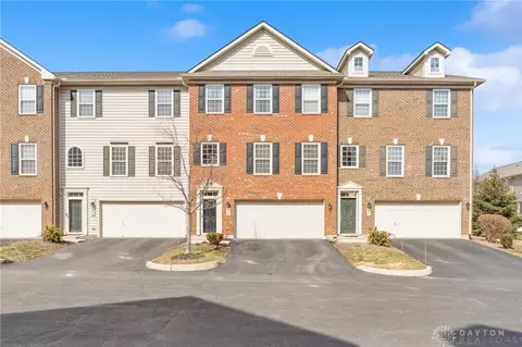 1669 Big Bear Dr, Washington Township, OH 45458