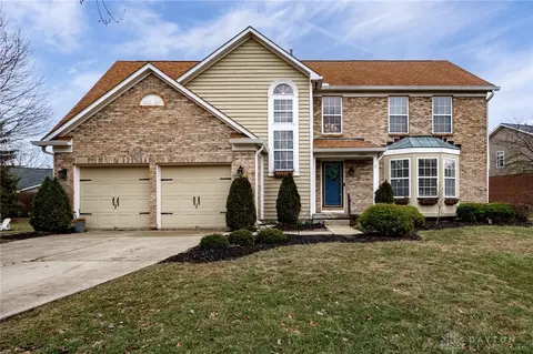 1550 Meadow Pond Ct, Dayton, OH 45458