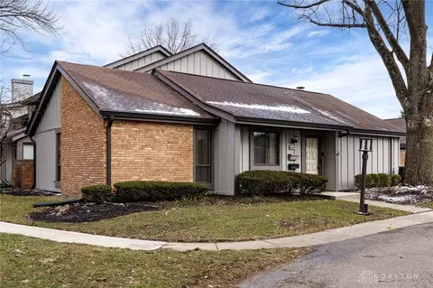 6037 Buggy Whip Ln, Dayton, OH 45459