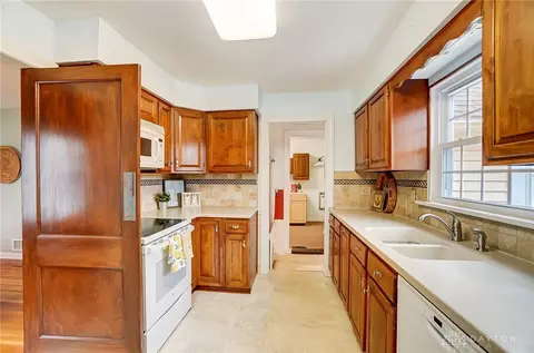 2700 Delmonte Ave, Kettering, OH 45419 photo 16