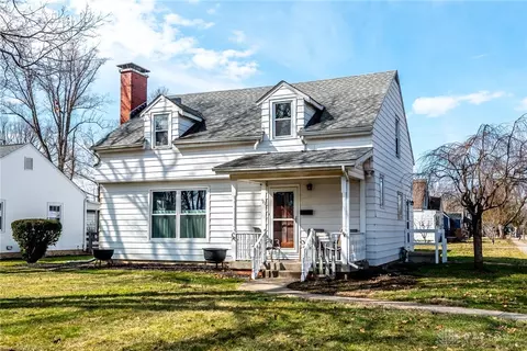 421 Deerfield Rd, Lebanon, OH 45036