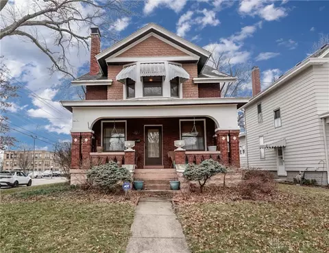 11155 Maple St, Sharonville, OH 45241