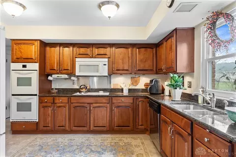 2020 Tiara Ct, Centerville, OH 45459 photo 14