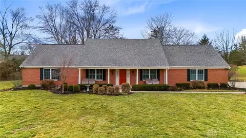 2020 Tiara Ct, Centerville, OH 45459 photo 2
