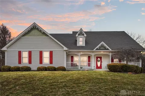 286 Victoria Pl, Waynesville, OH 45068