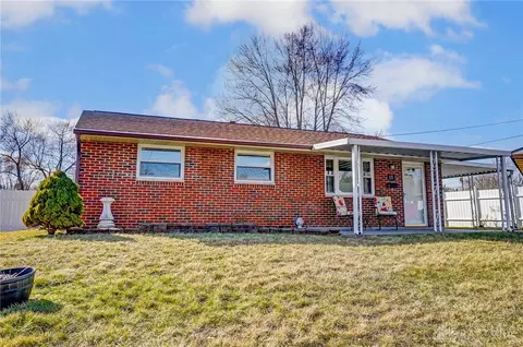 55 Sunny Ln, Franklin, OH 45005