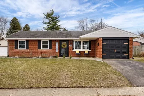 1421 Seminole Dr, Xenia, OH 45385