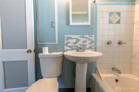 Bath - 7333 Bernard Ave, Cincinnati, OH 45231 photo 2 of 2