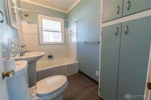 Bath - 7333 Bernard Ave, Cincinnati, OH 45231 photo 1 of 2