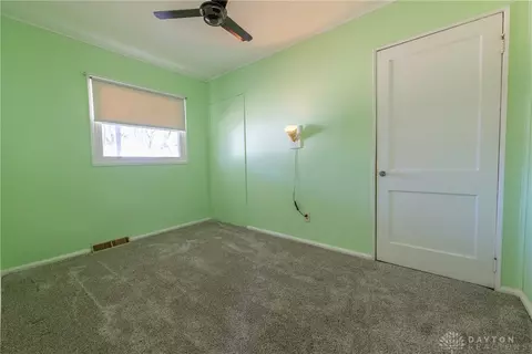 Bedroom - 7333 Bernard Ave, Cincinnati, OH 45231 photo 3 of 6