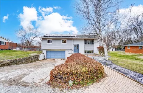 3757 Ruby Dr, Franklin, OH 45005 photo 2