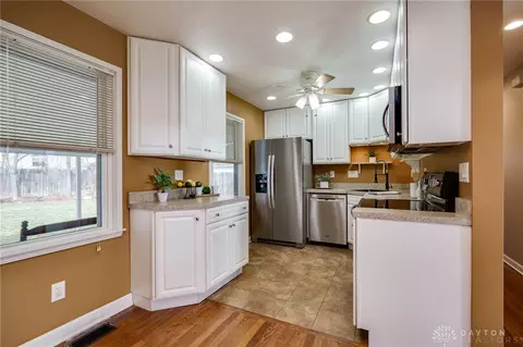 1713 Kruss Ave, Kettering, OH 45429 photo 10