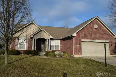340 Krystal Ellen Dr, Tipp City, OH 45371