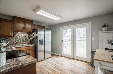 147 Mccraw Dr, Englewood, OH 45322 photo 8