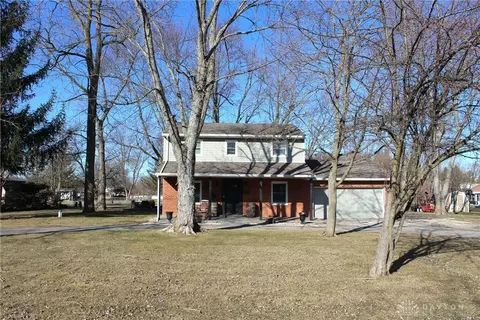 5974 Lake Ave, Greenville, OH 45331