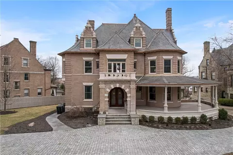 949 Lenox Pl, Cincinnati, OH 45229